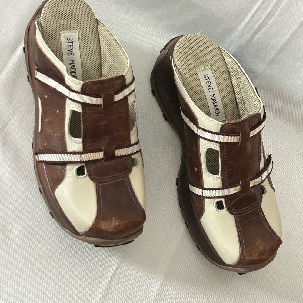 RARE Vintage Y2K Steve Madden Athletic Leather Slip On Mules - Picture 2 of 14